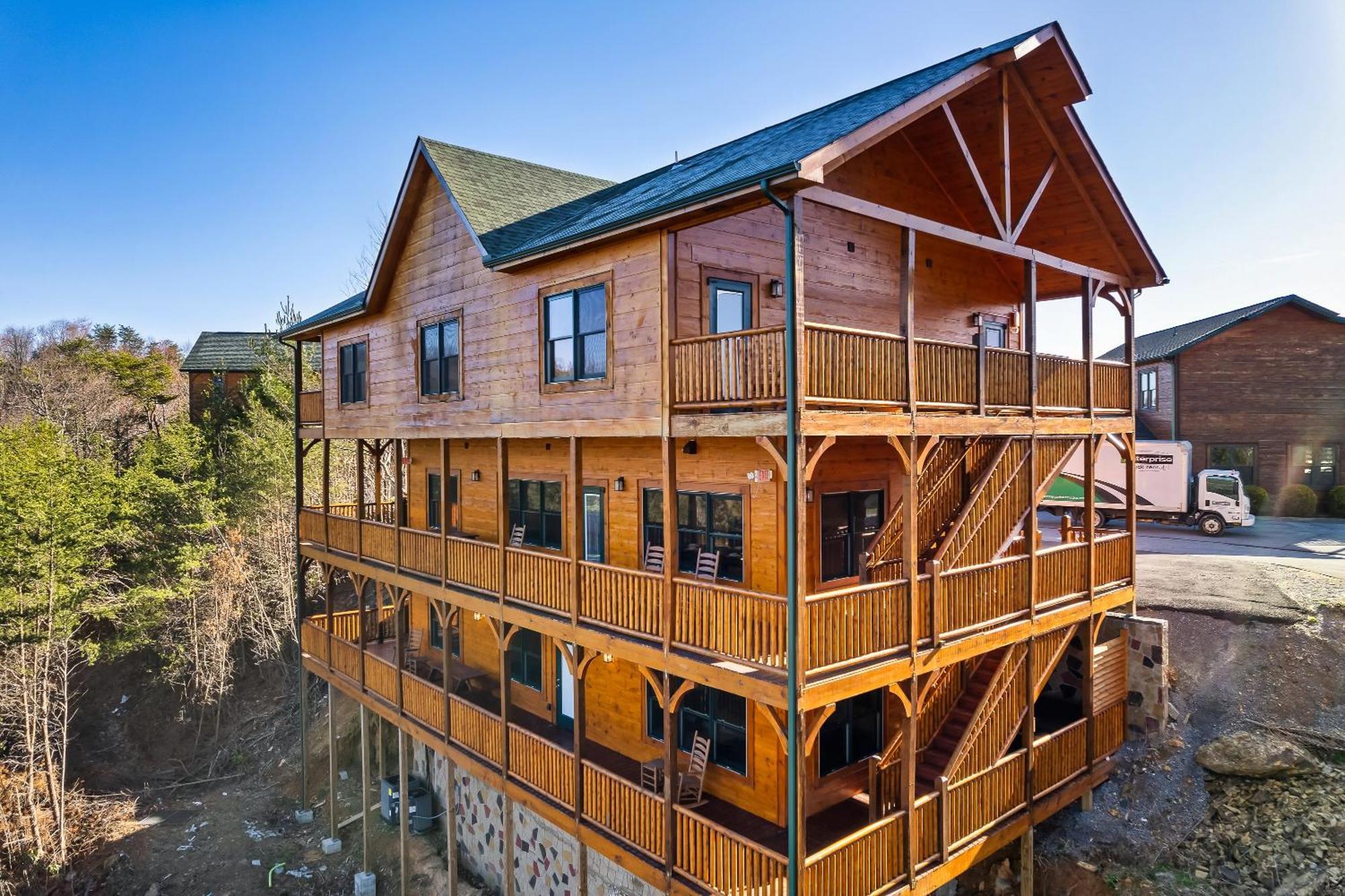 גטלינבורג Full Equipped Cabin With A Pool And Game Room Smokies Views מראה חיצוני תמונה