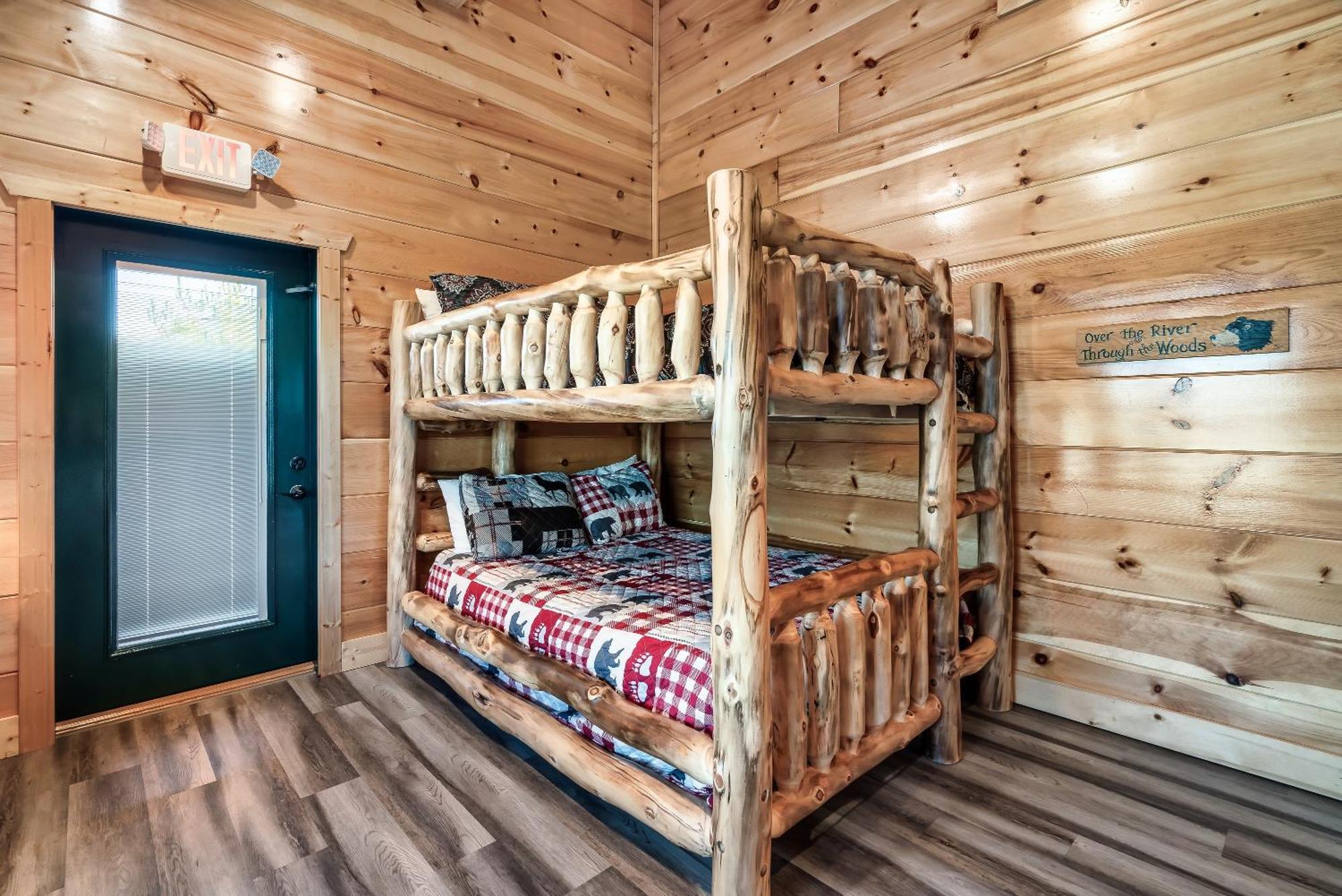 גטלינבורג Full Equipped Cabin With A Pool And Game Room Smokies Views מראה חיצוני תמונה
