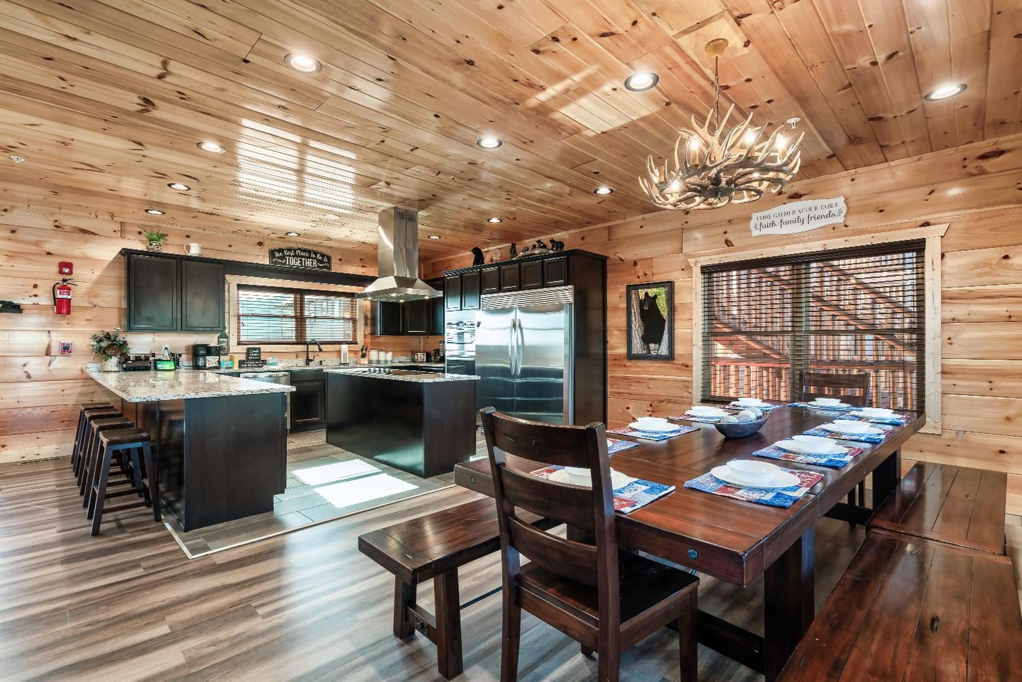 גטלינבורג Full Equipped Cabin With A Pool And Game Room Smokies Views מראה חיצוני תמונה