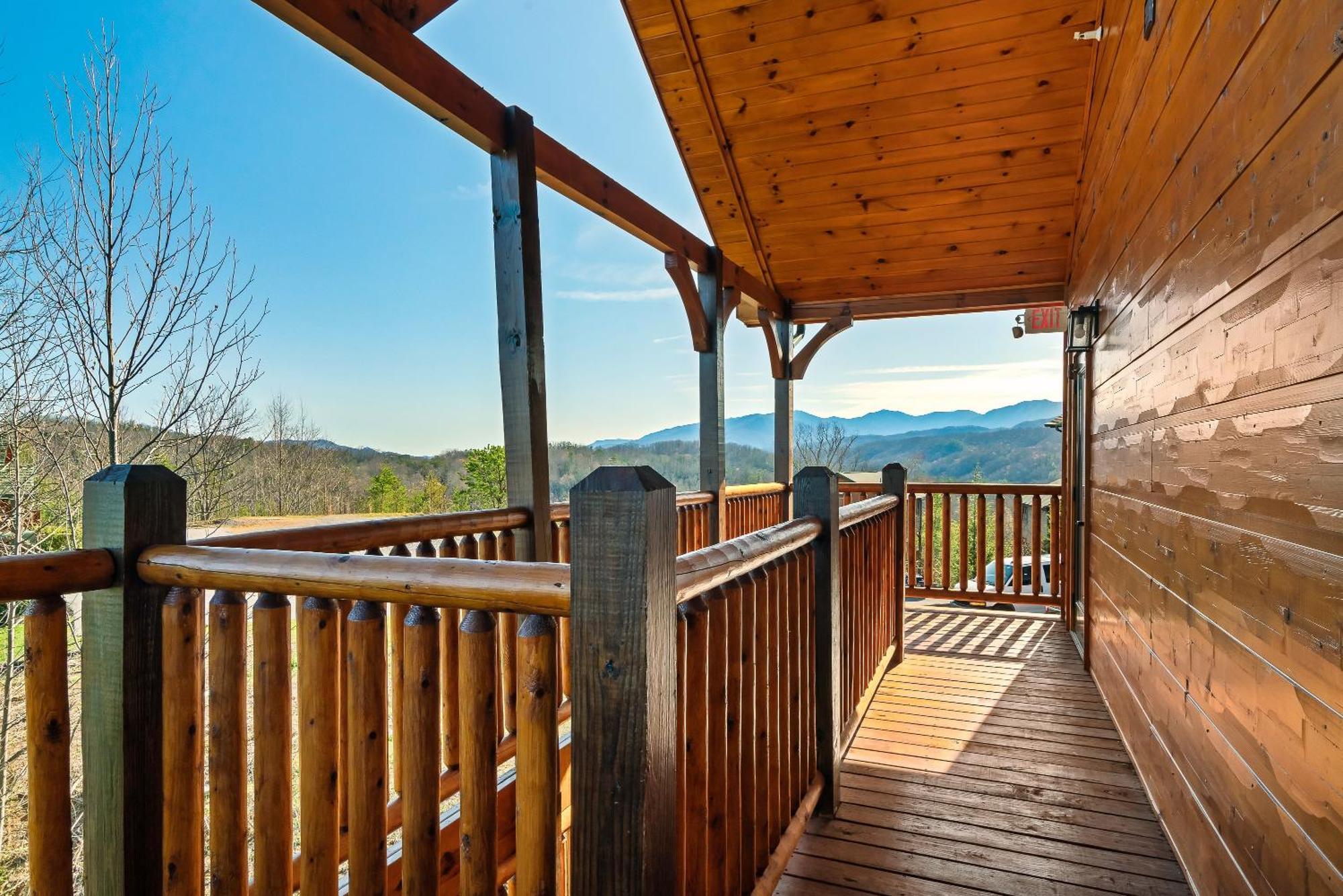 גטלינבורג Full Equipped Cabin With A Pool And Game Room Smokies Views מראה חיצוני תמונה
